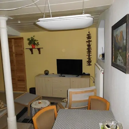 Ferienwohnung In Kirchscheidungen Mit Grill, Garten Und Terrasse Apartment *
