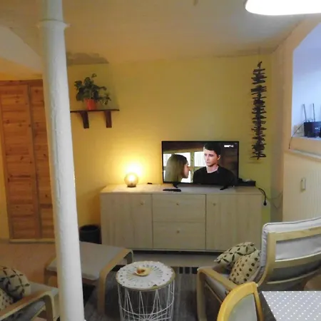 Apartment Ferienwohnung In Kirchscheidungen Mit Grill, Garten Und Terrasse Laucha (Saxony-Anhalt)